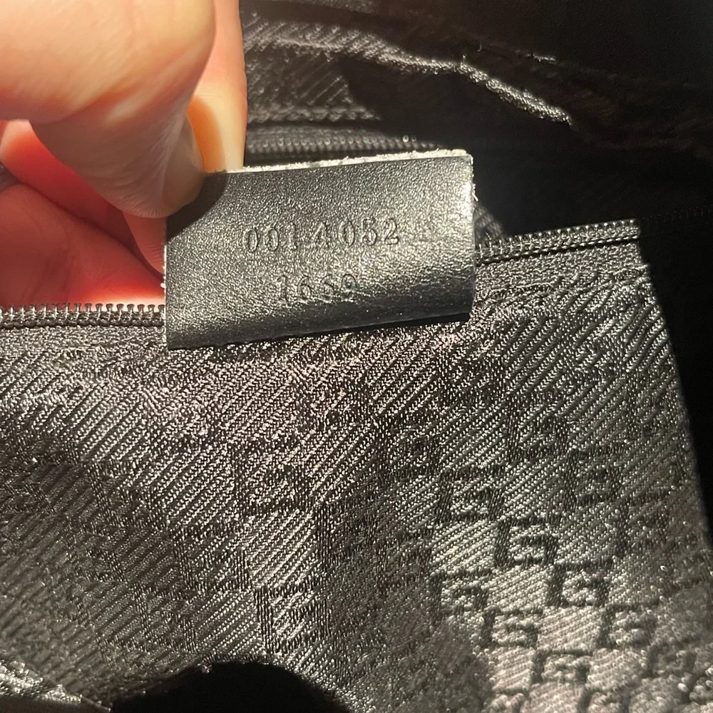 🔥Authentic Gucci Black on black shoulder bag suede and leather 001 4052 - Picture 13 of 16